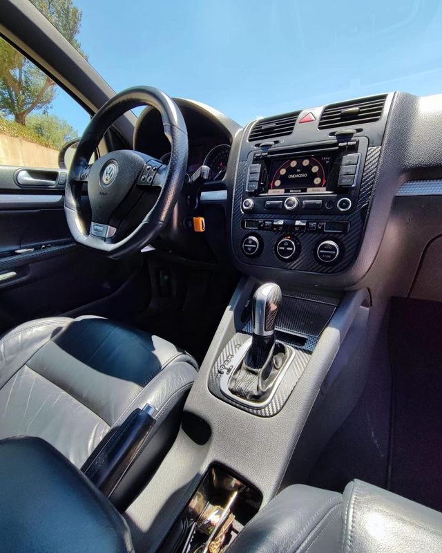 Volkswagen Golf Mk5 R32 4Motion negro interior asiento del conductor